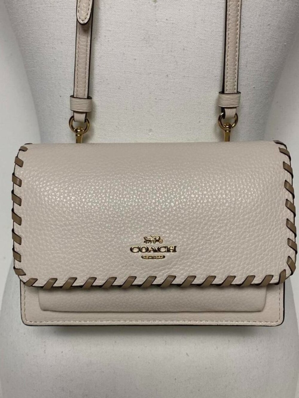 Coach Cream -colored pebble